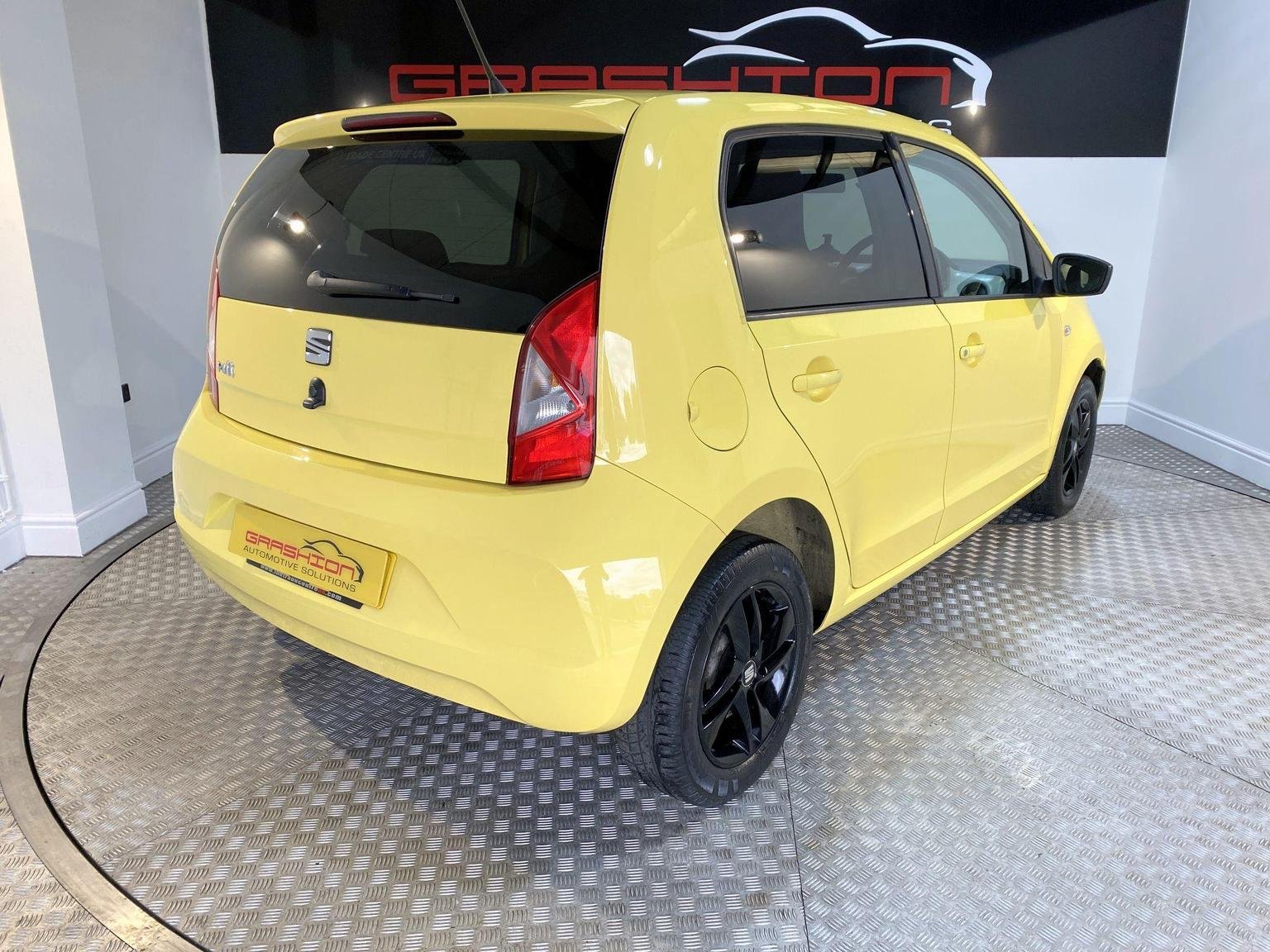 SEAT Mii
