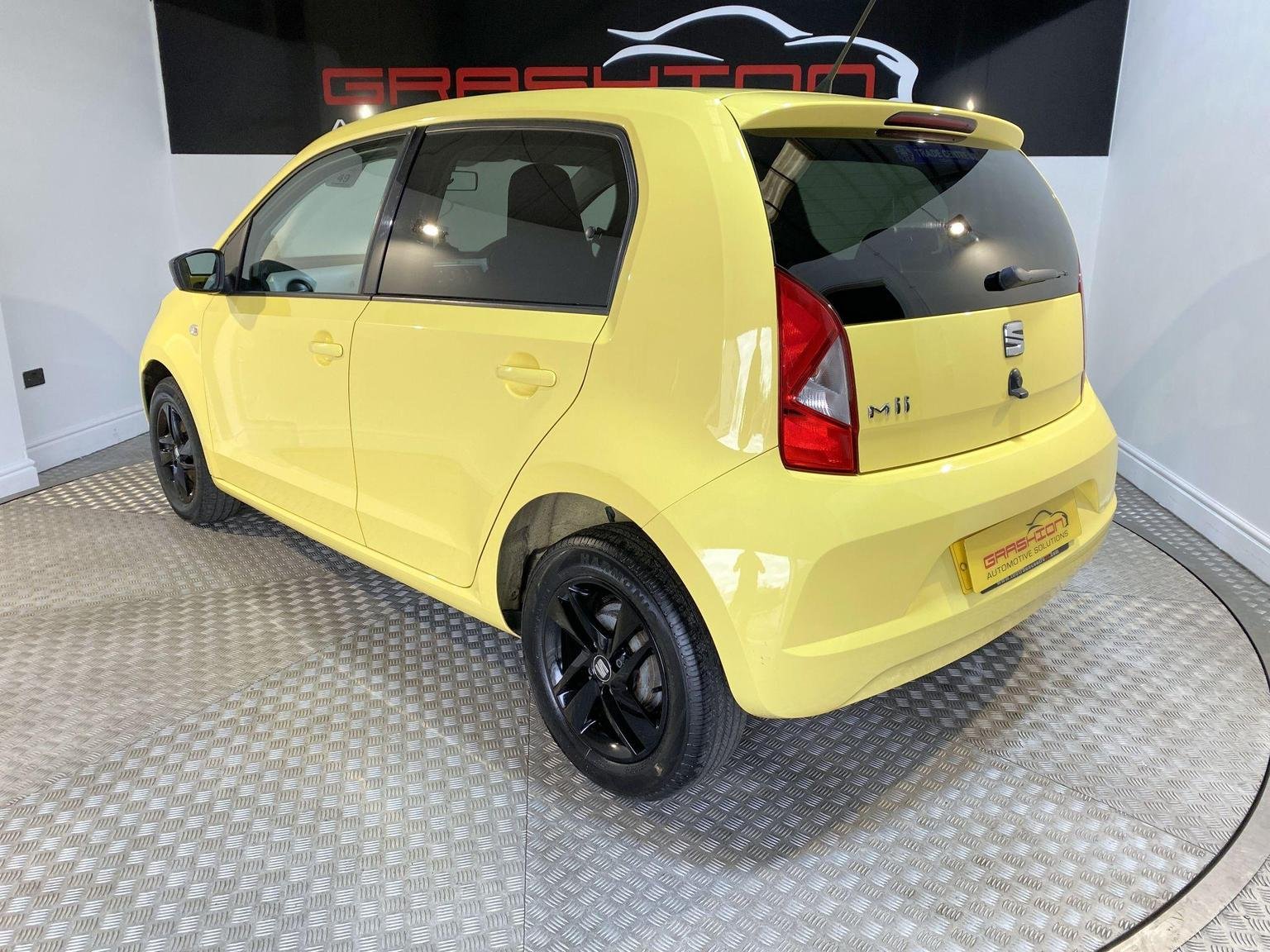 SEAT Mii