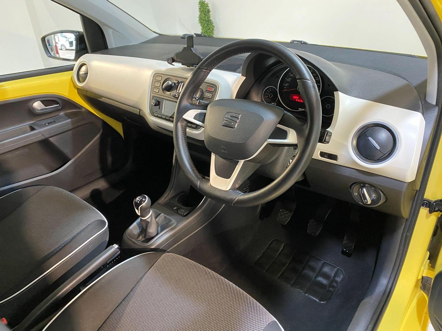 SEAT Mii