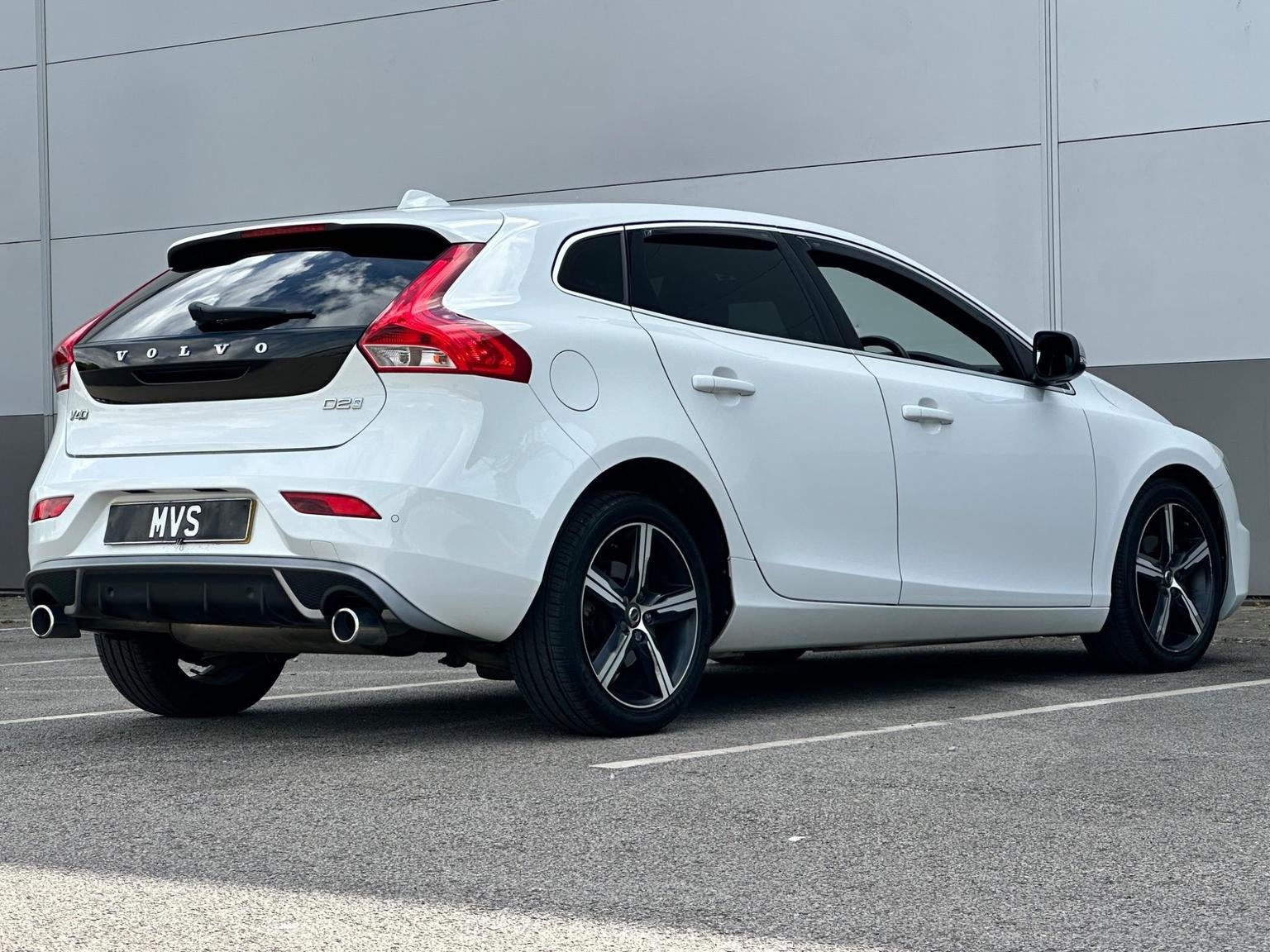 Volvo V40