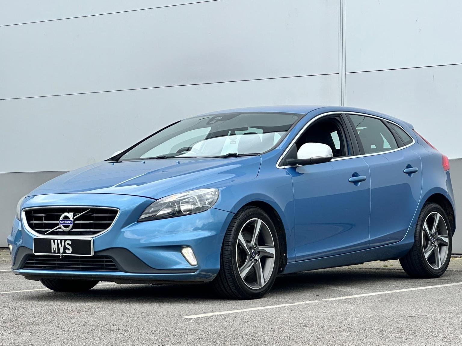 Volvo V40