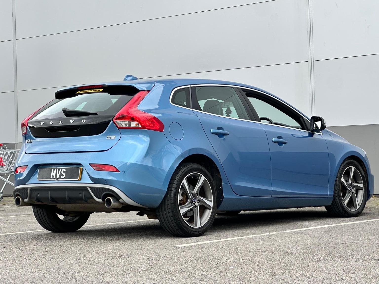 Volvo V40