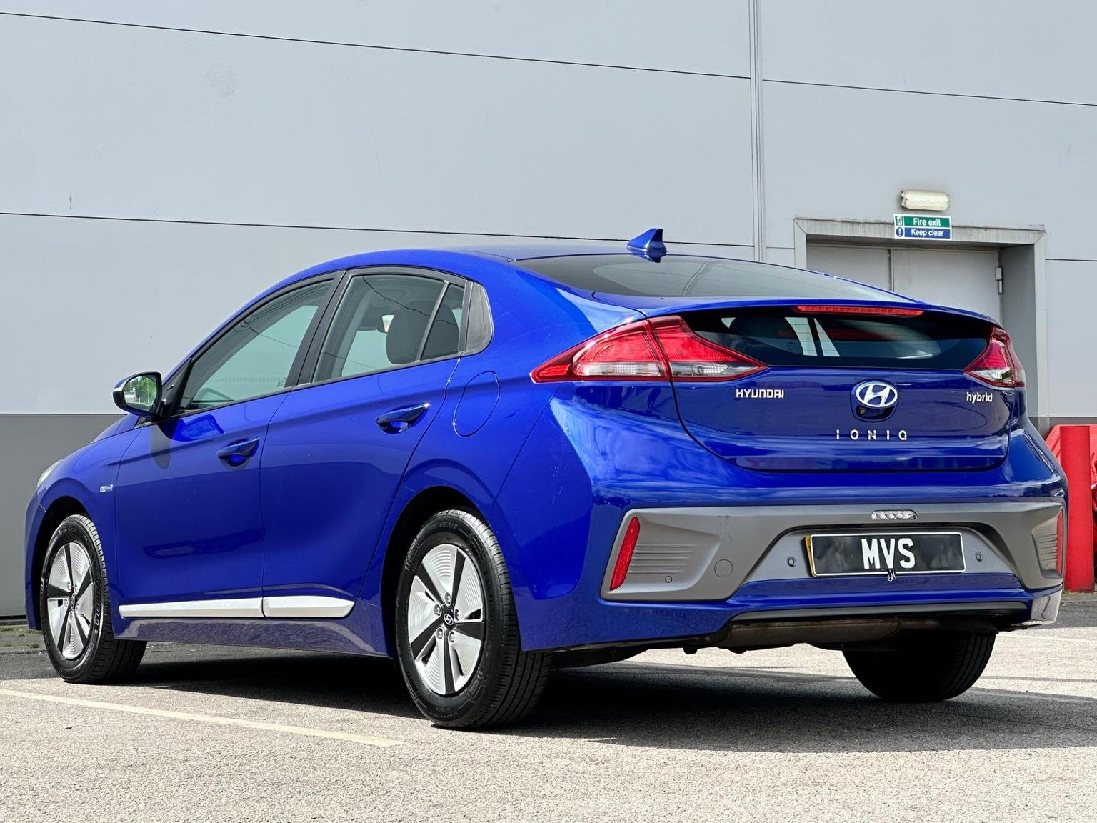 Hyundai IONIQ