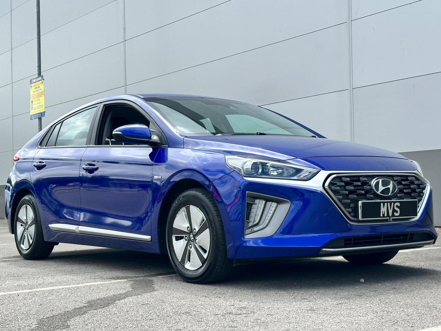 Hyundai IONIQ