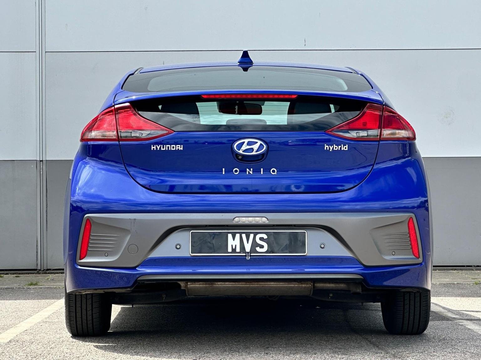 Hyundai IONIQ