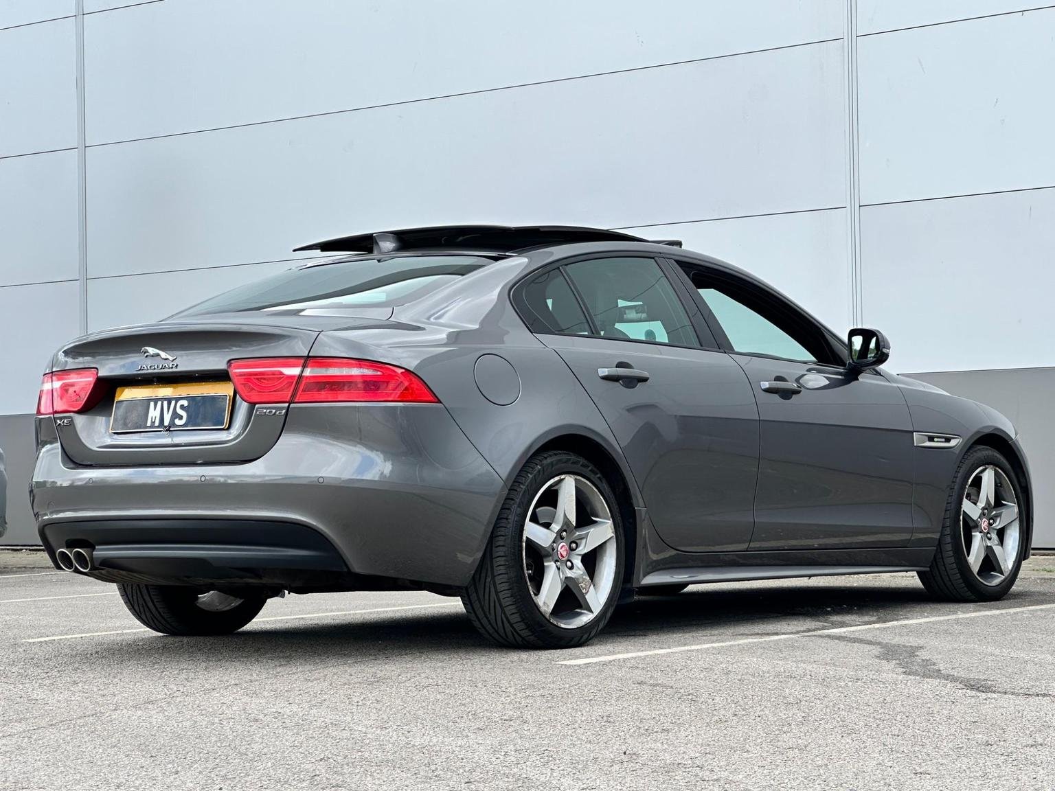 Jaguar XE