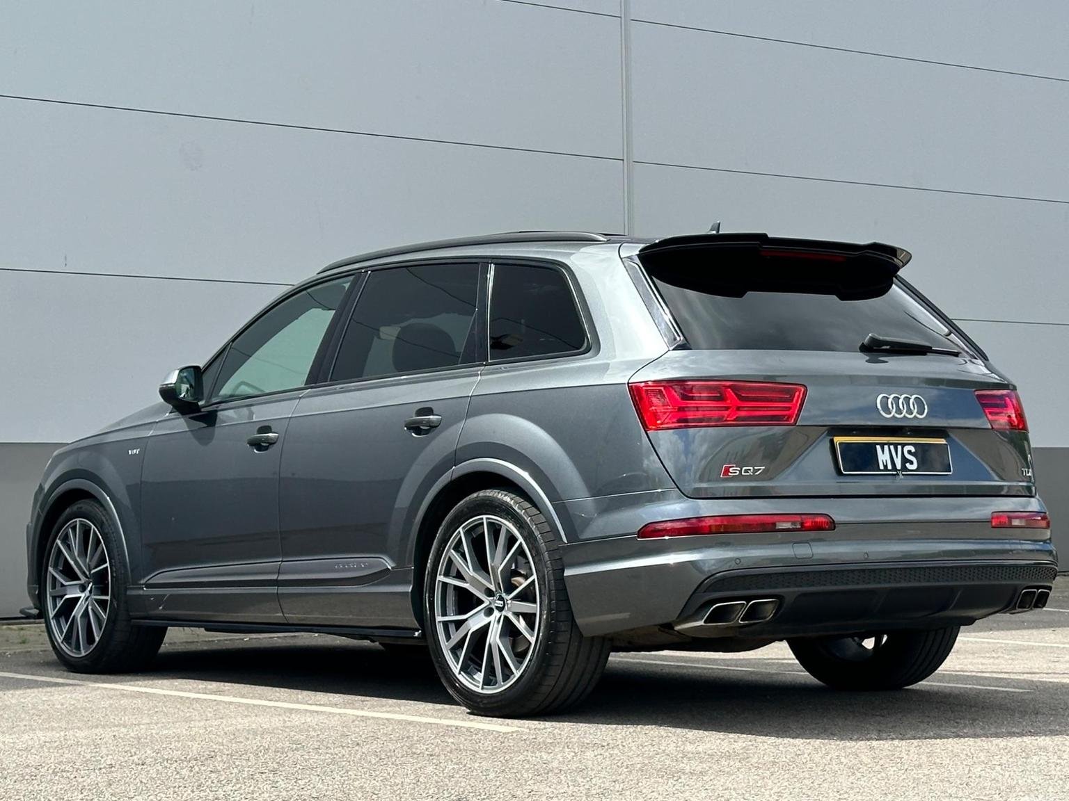 Audi SQ7