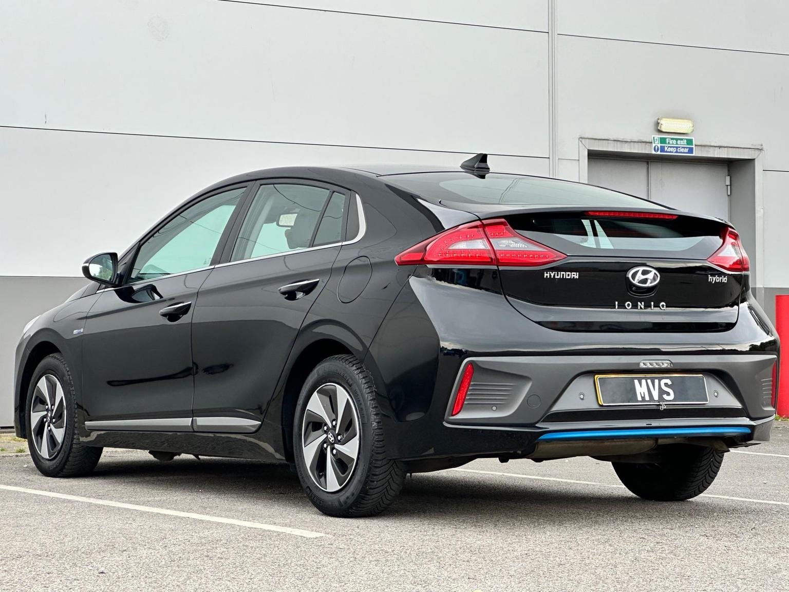 Hyundai IONIQ