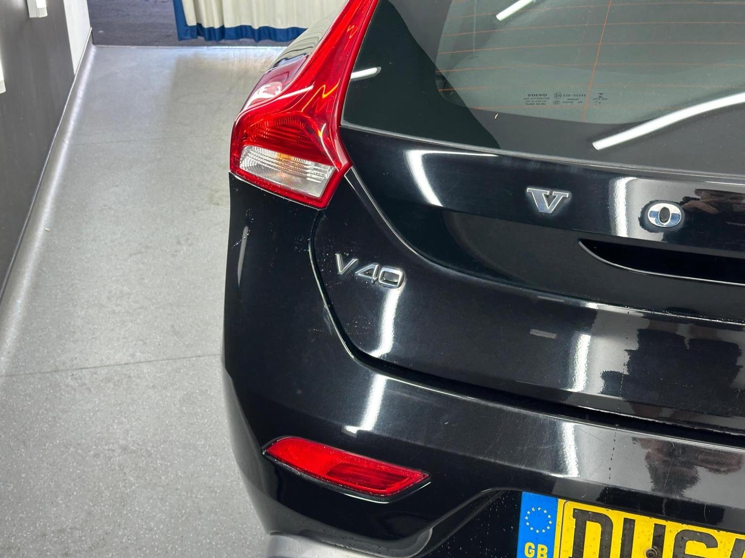 Volvo V40
