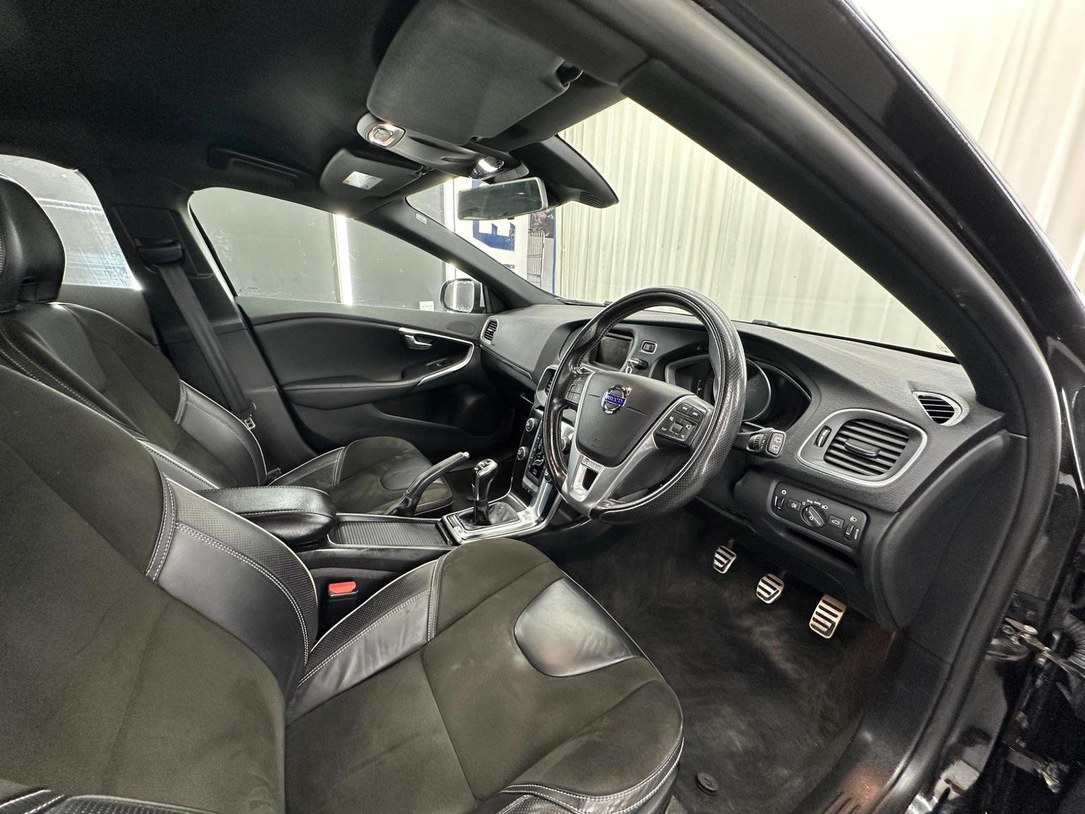 Volvo V40