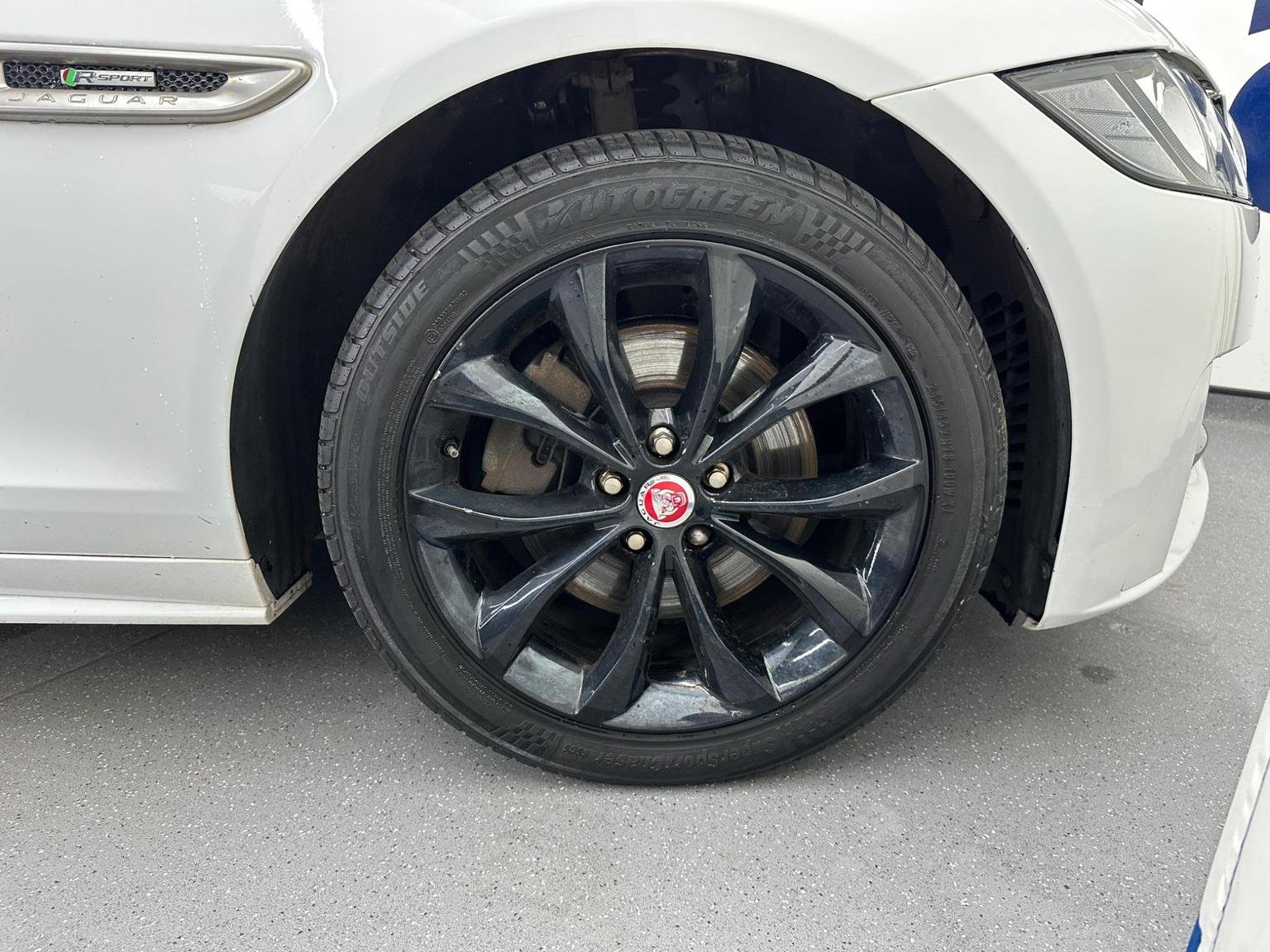 Jaguar XF