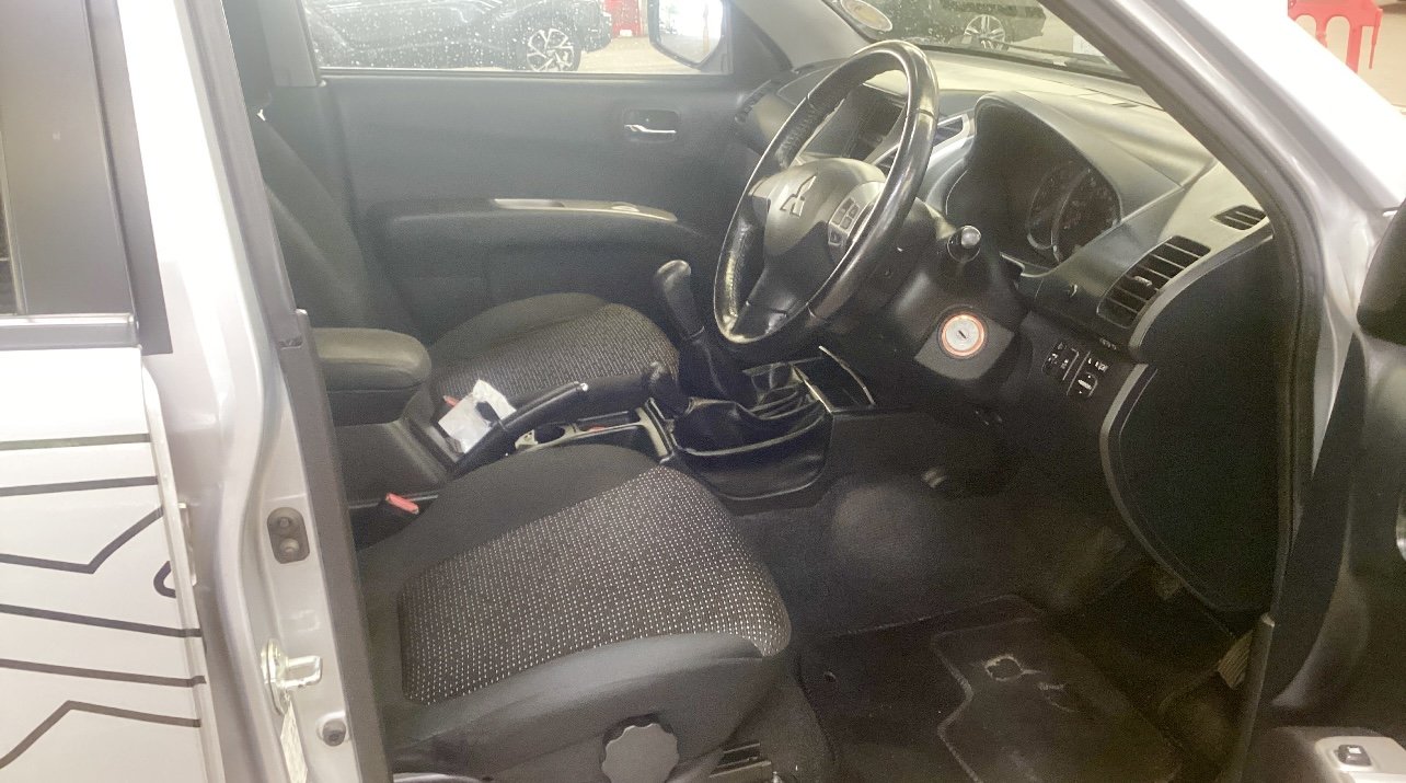 Mitsubishi L200