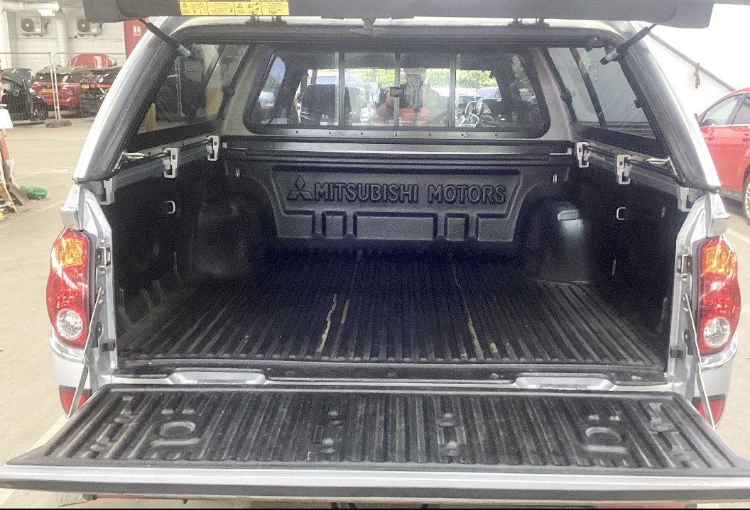 Mitsubishi L200