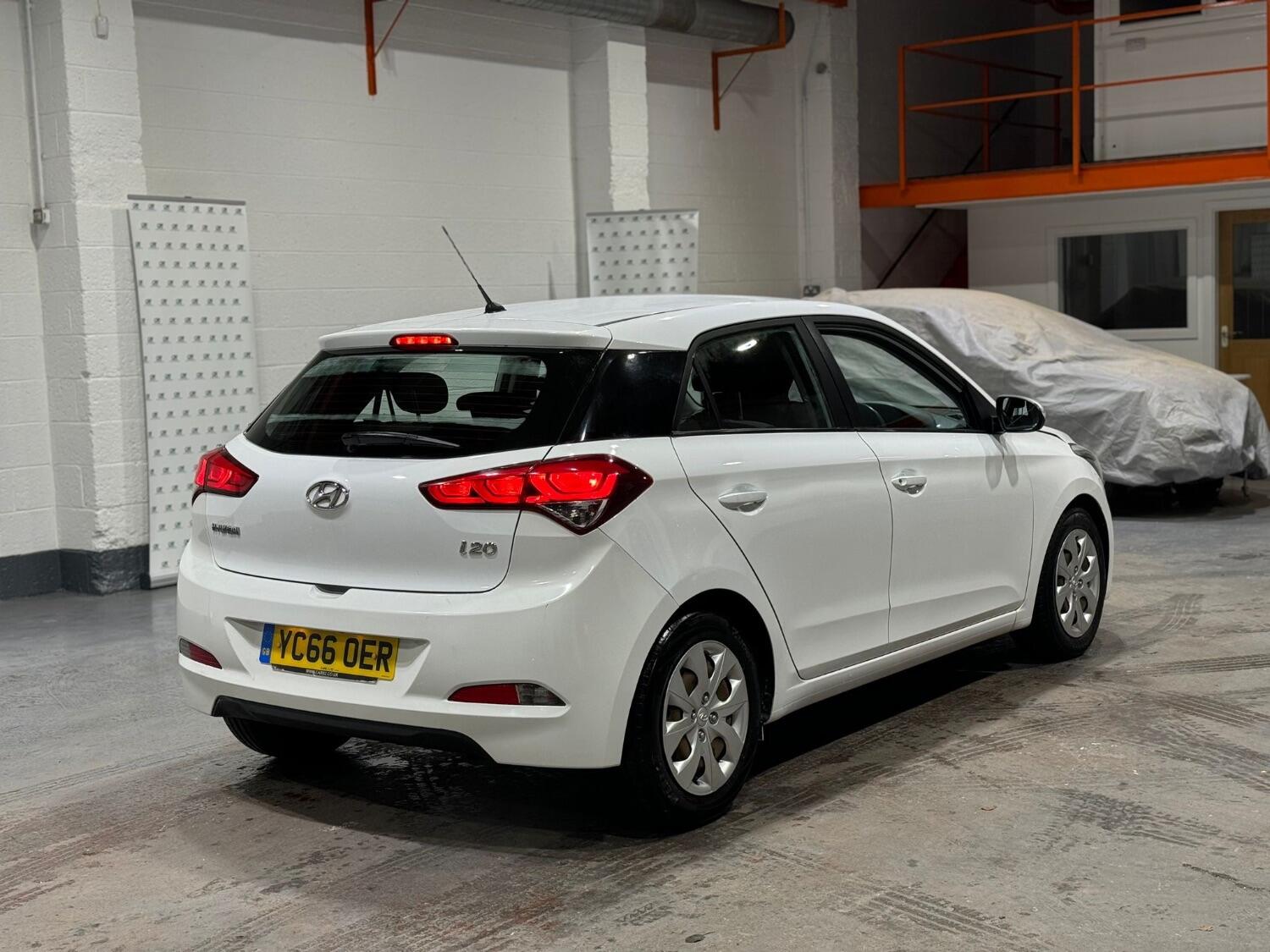 Hyundai i20
