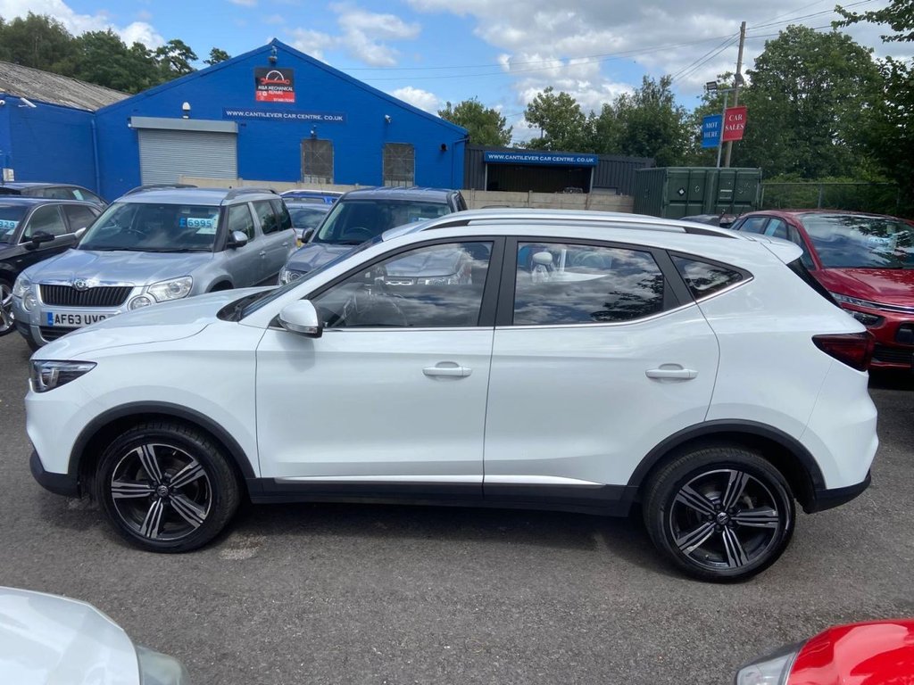 MG ZS