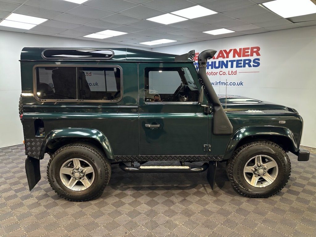 Land Rover Defender