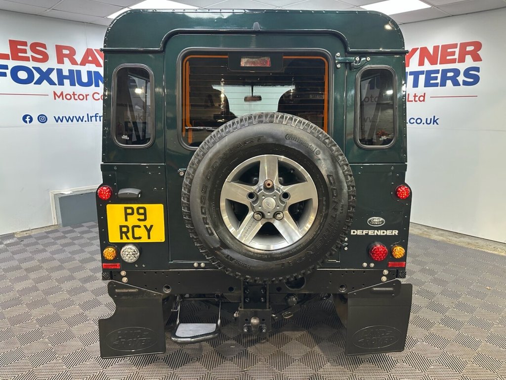 Land Rover Defender