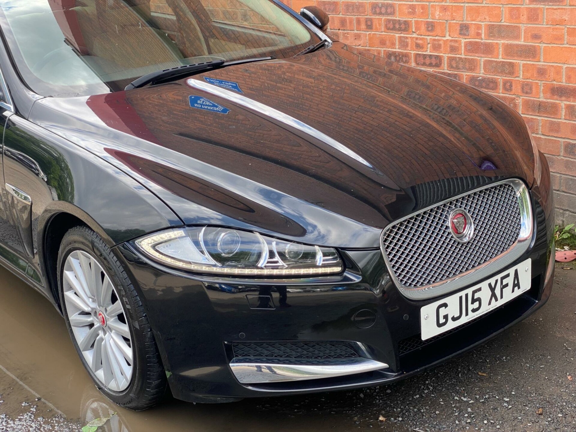 Jaguar XF