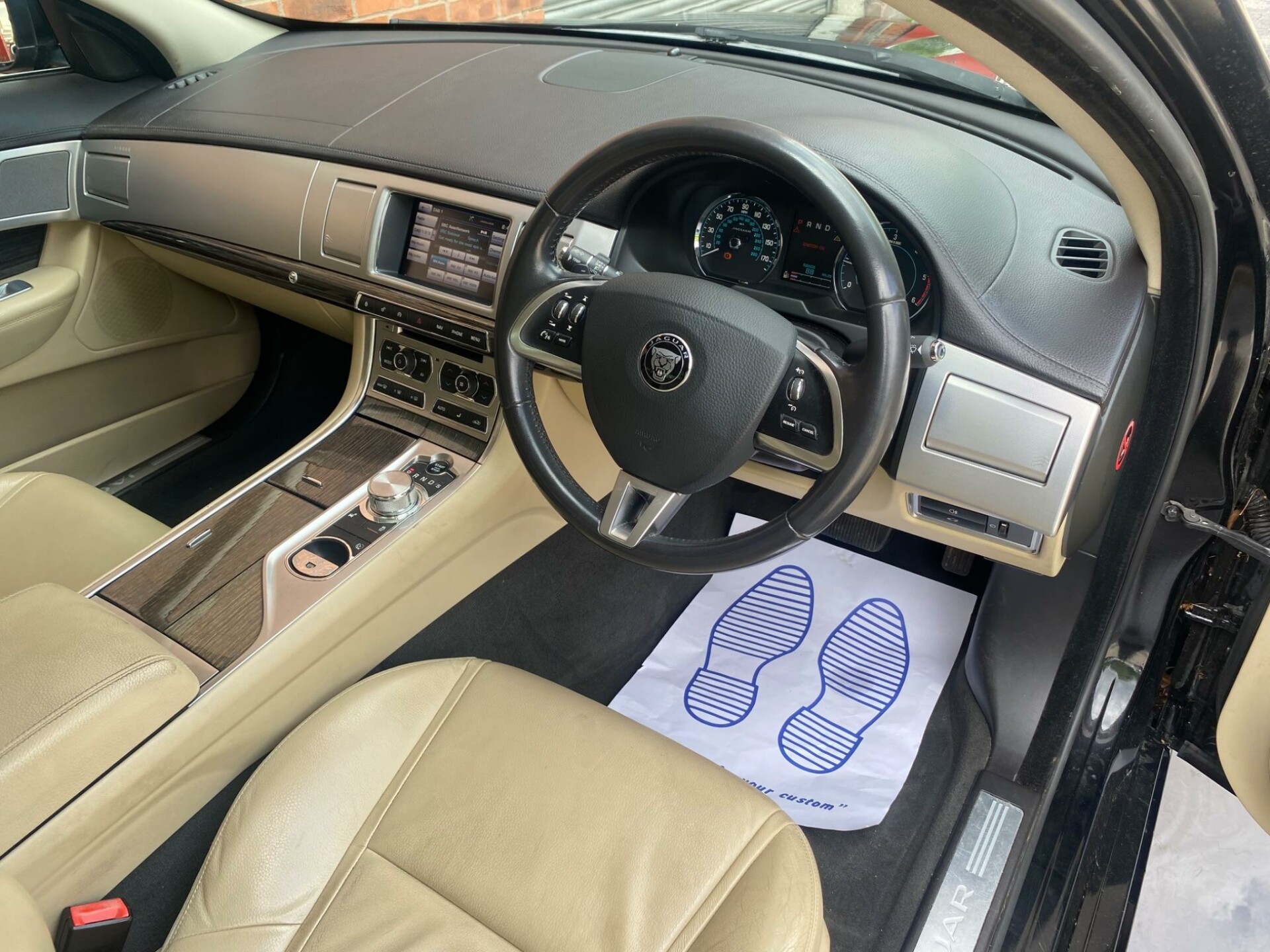 Jaguar XF