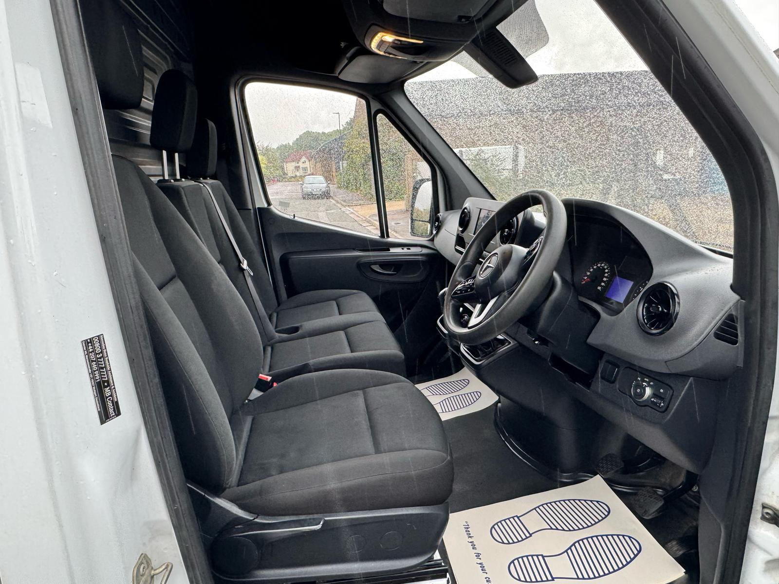 Mercedes Benz Sprinter