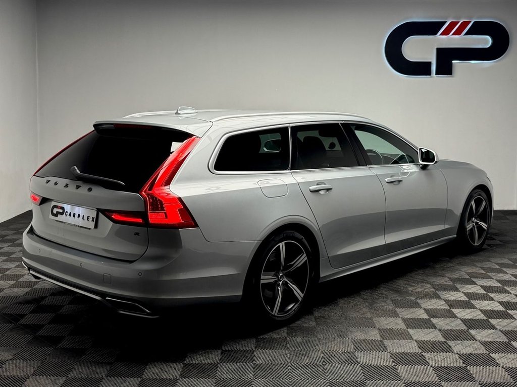 Volvo V90