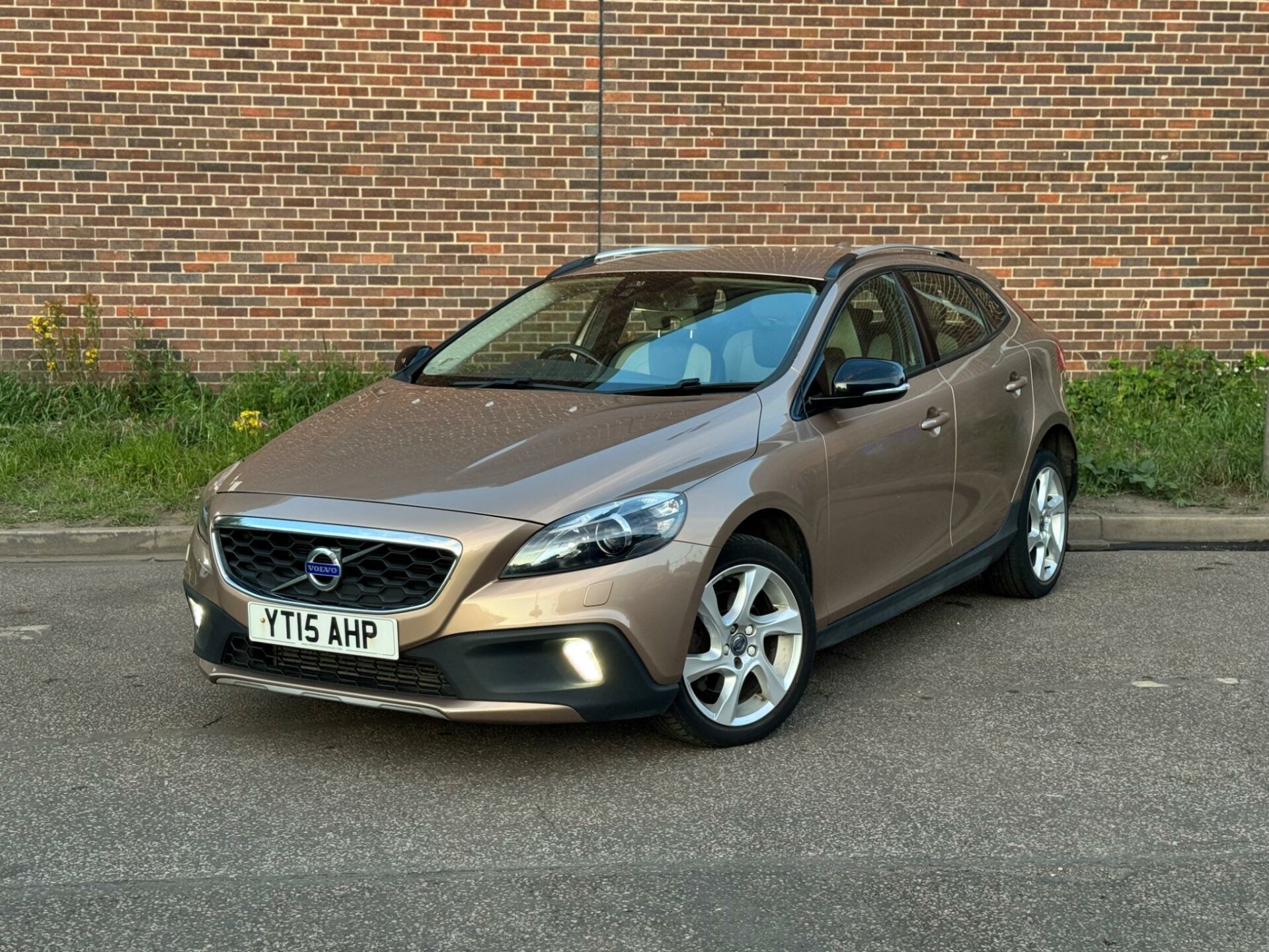 Volvo V40