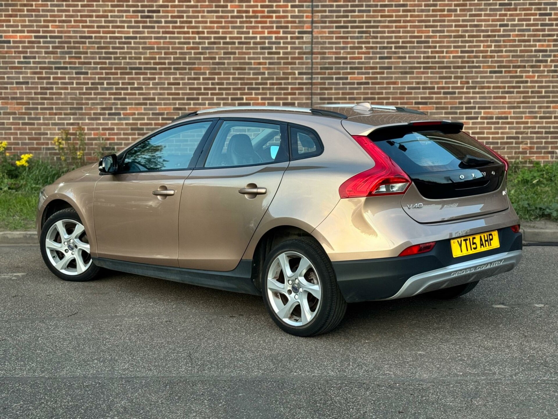Volvo V40