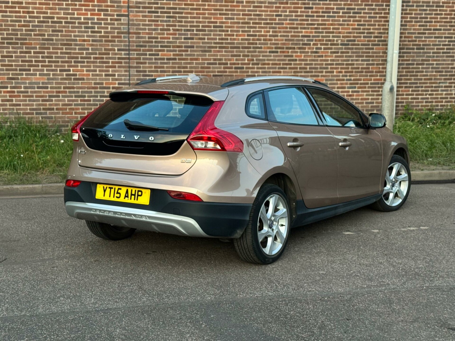 Volvo V40