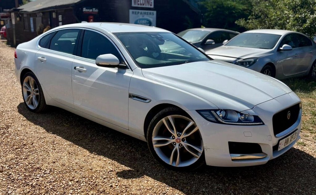 Jaguar XF