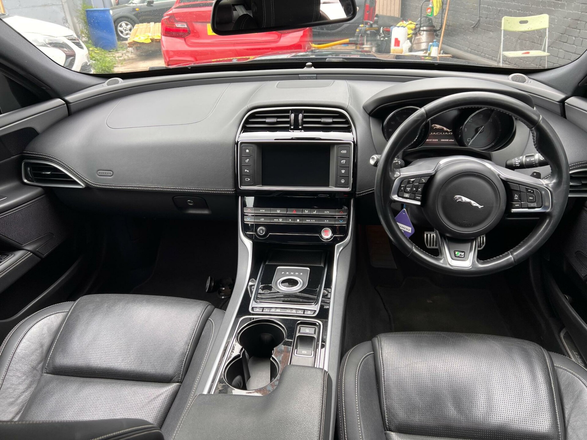 Jaguar XE