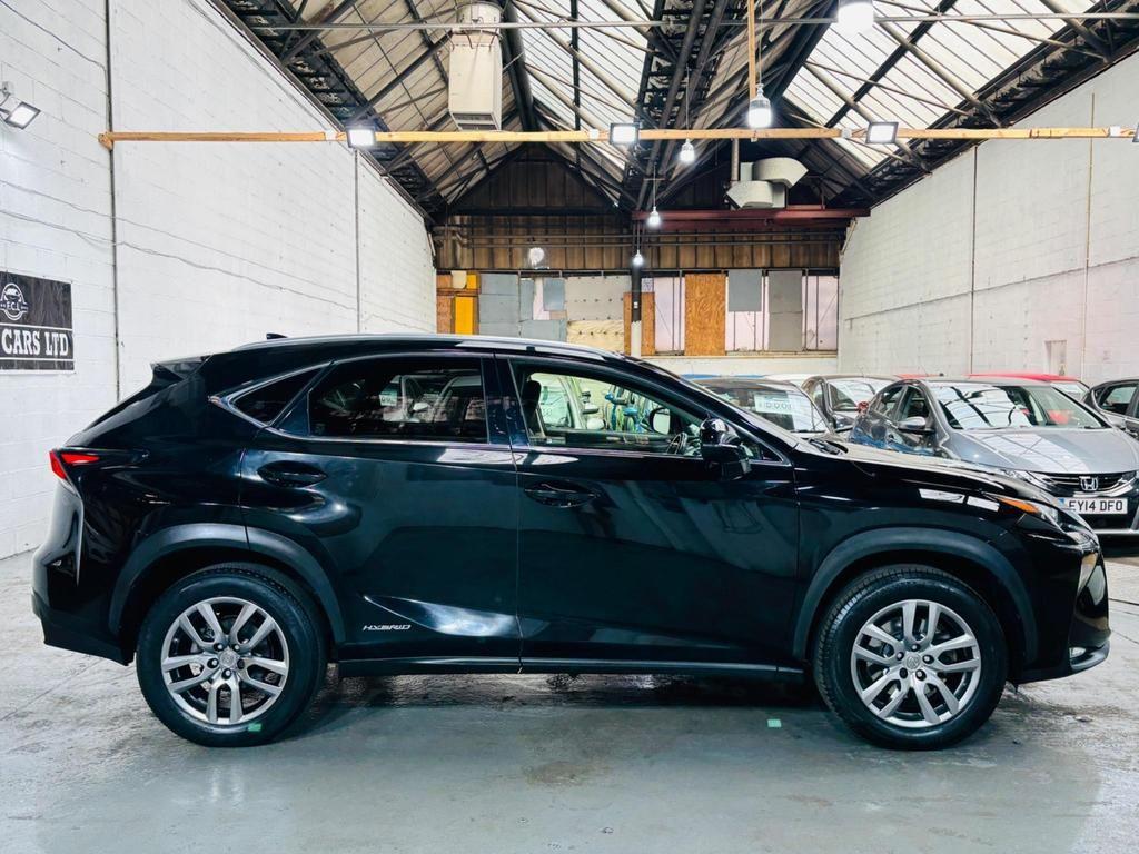 Lexus NX 300h