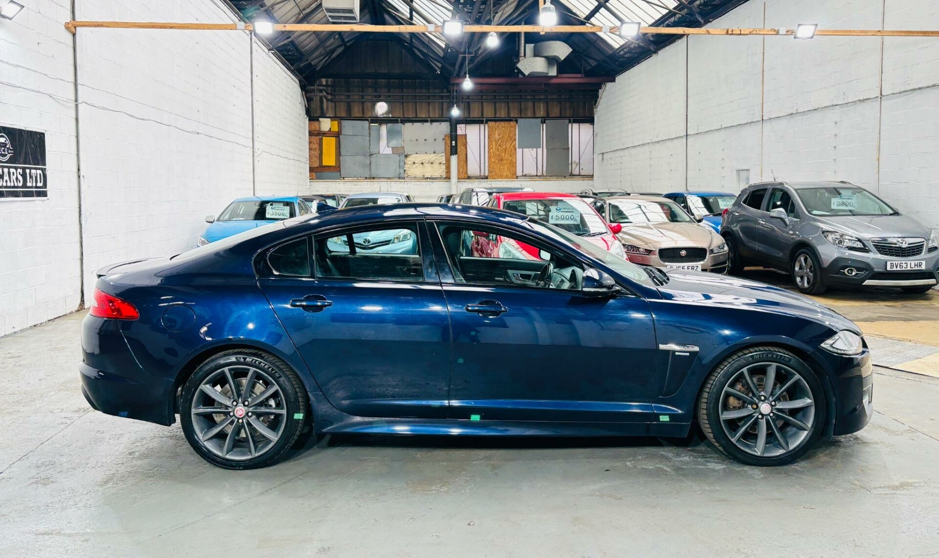 Jaguar XF