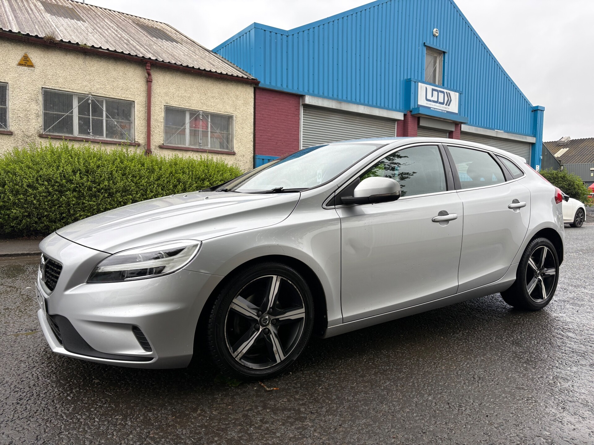 Volvo V40