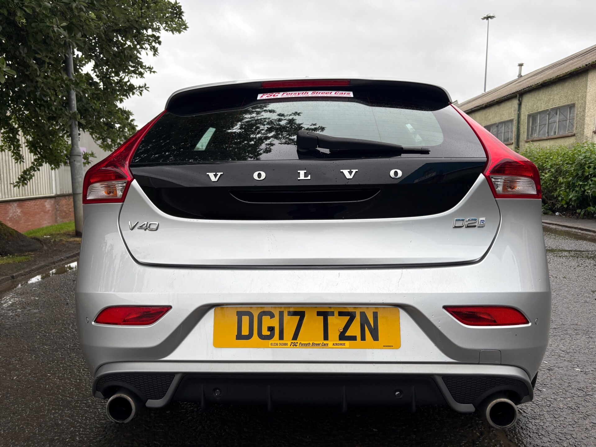 Volvo V40