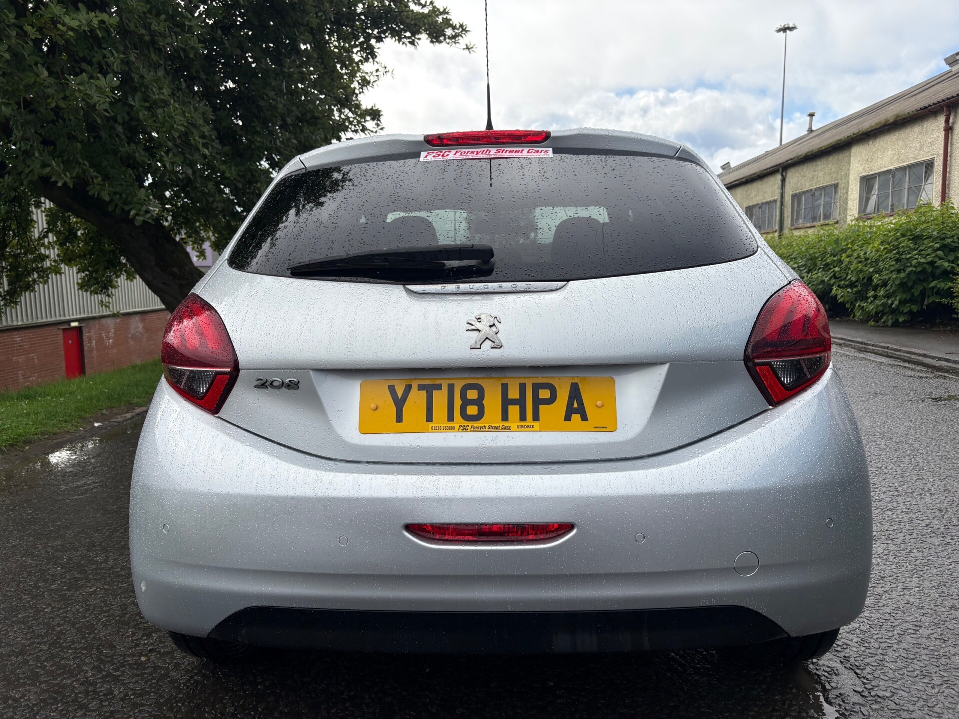 Peugeot 208