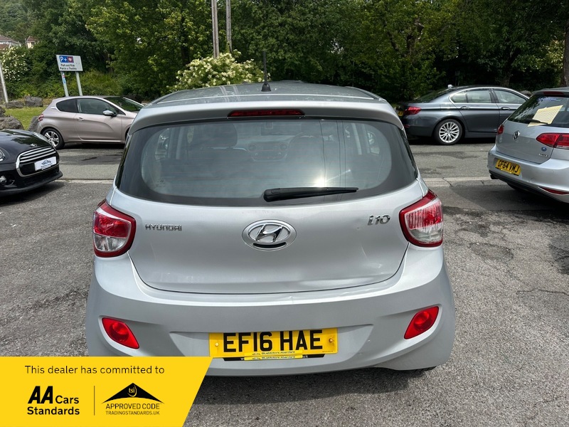 Hyundai i10