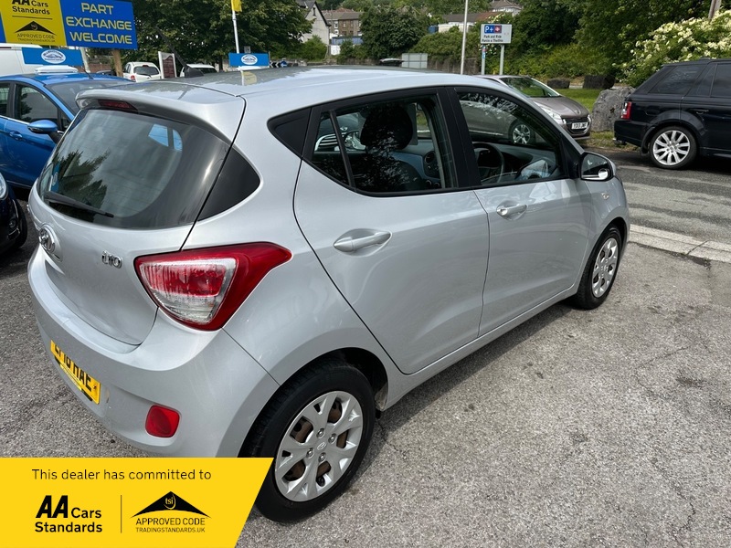 Hyundai i10