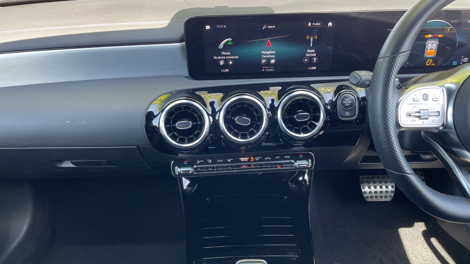 Mercedes Benz CLA