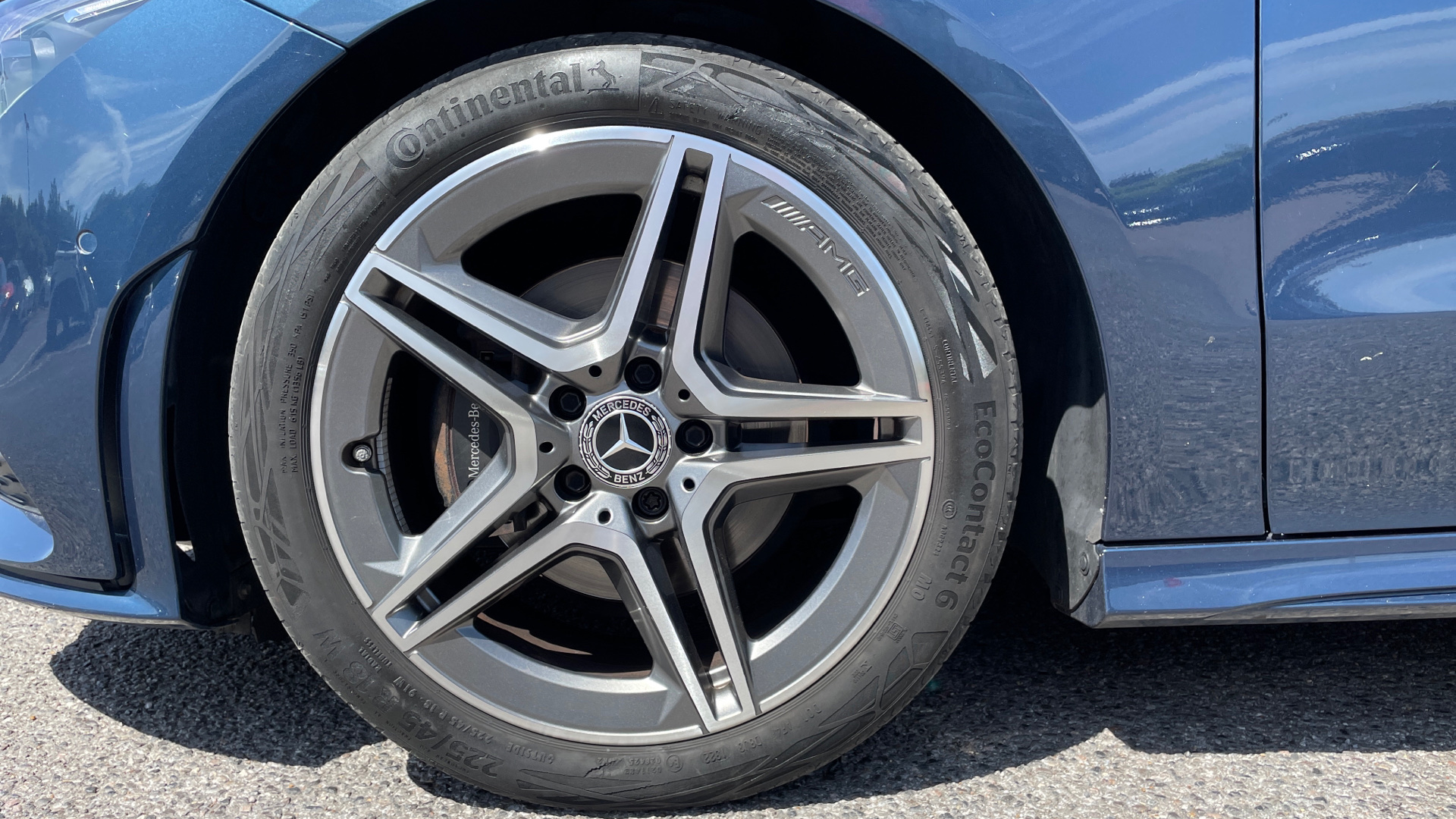 Mercedes Benz CLA
