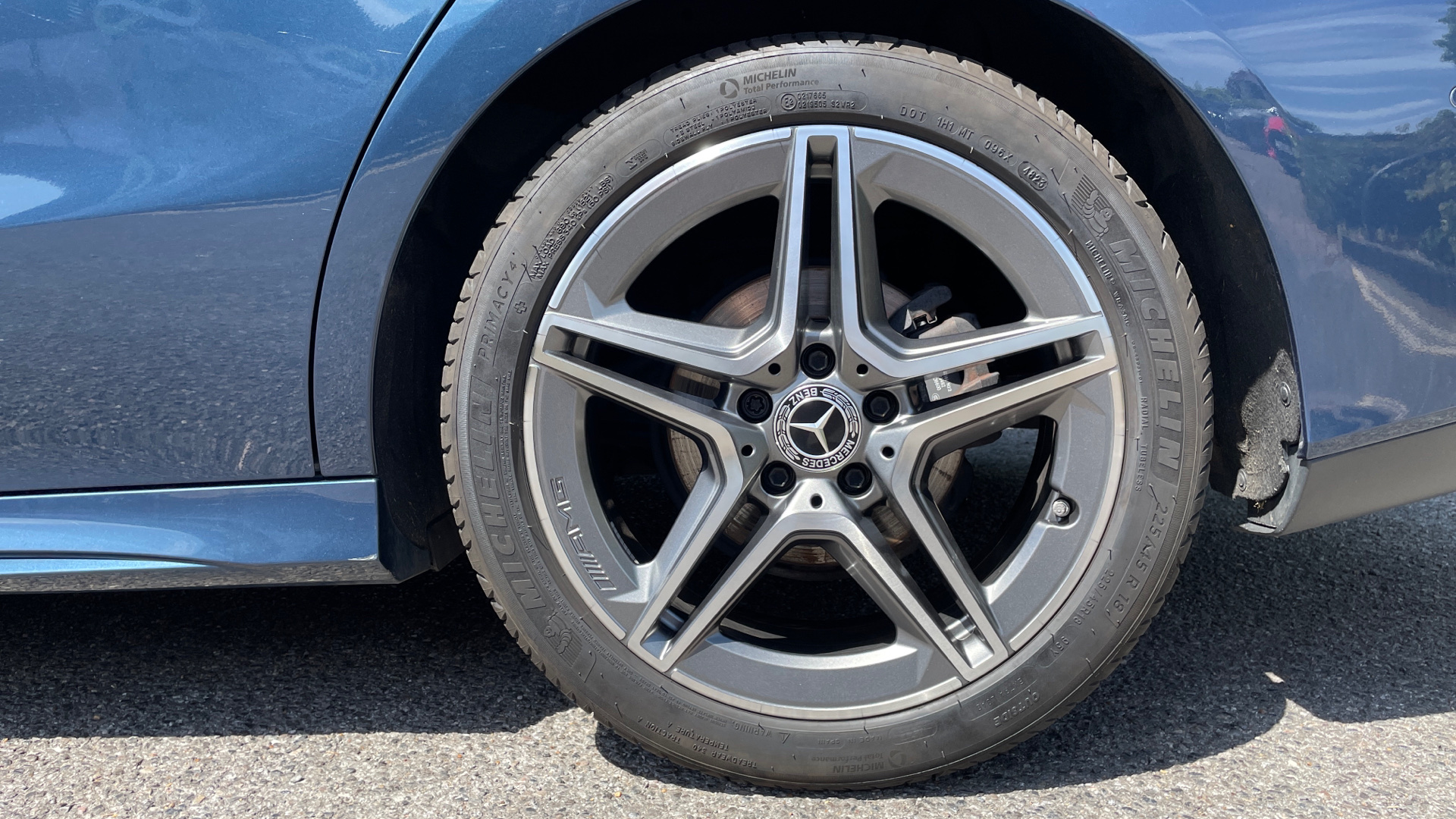 Mercedes Benz CLA