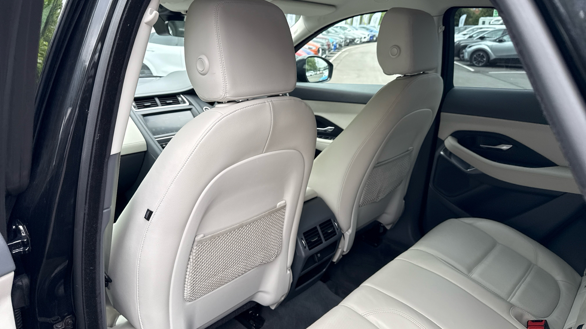 Jaguar E Pace