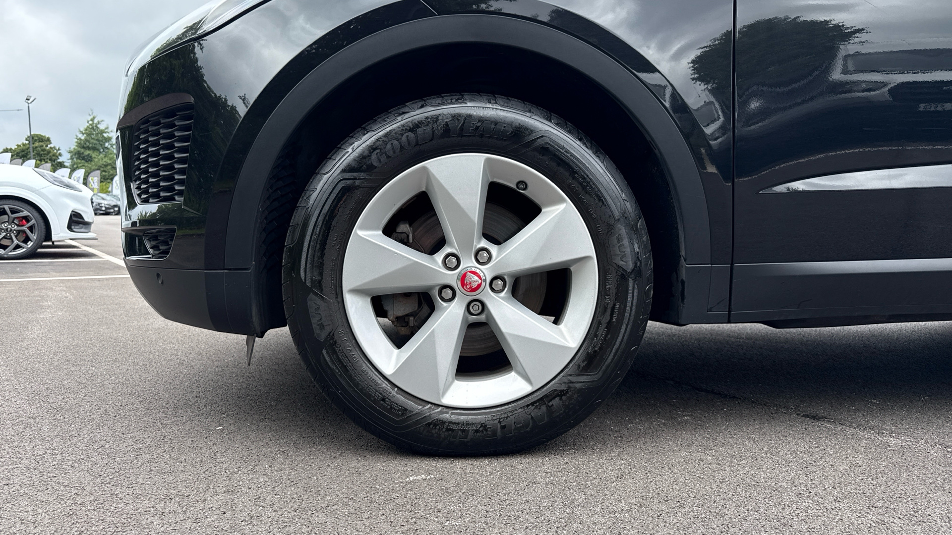 Jaguar E Pace