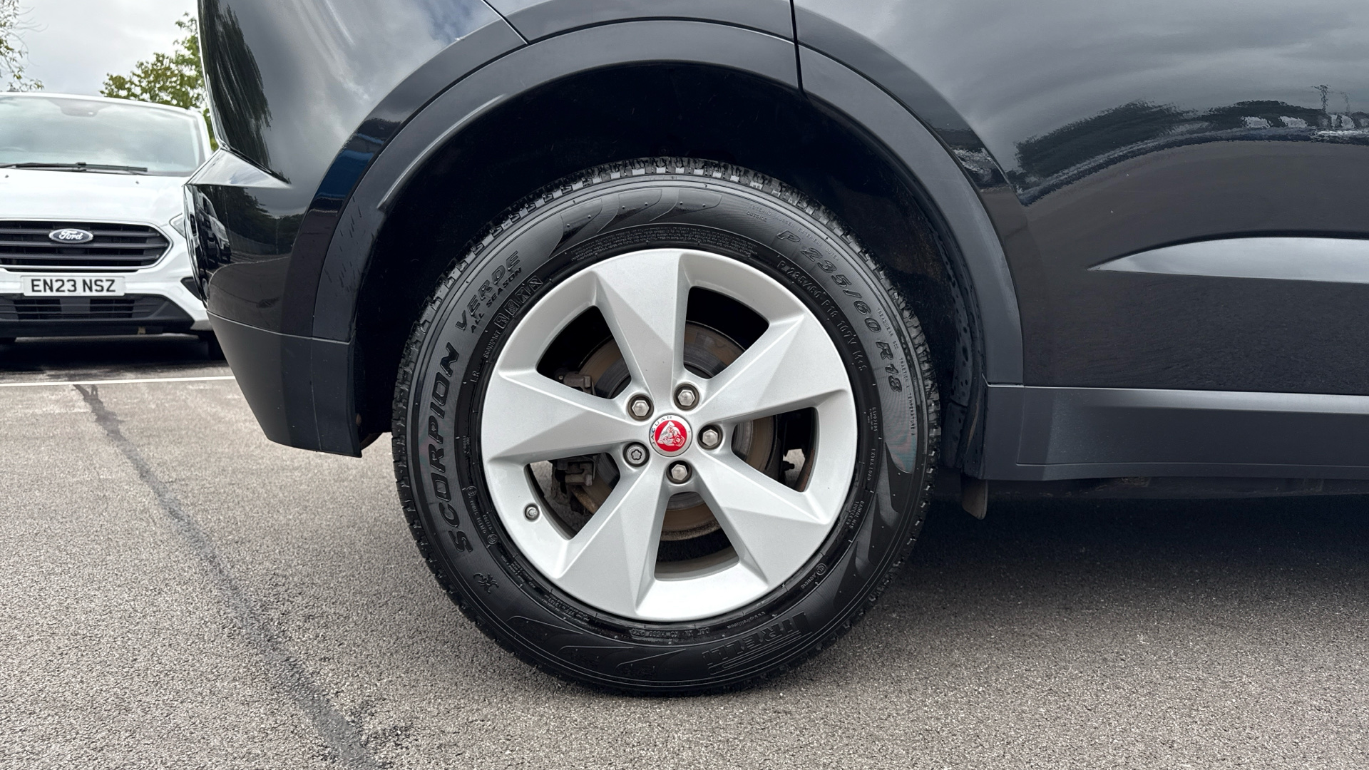 Jaguar E Pace