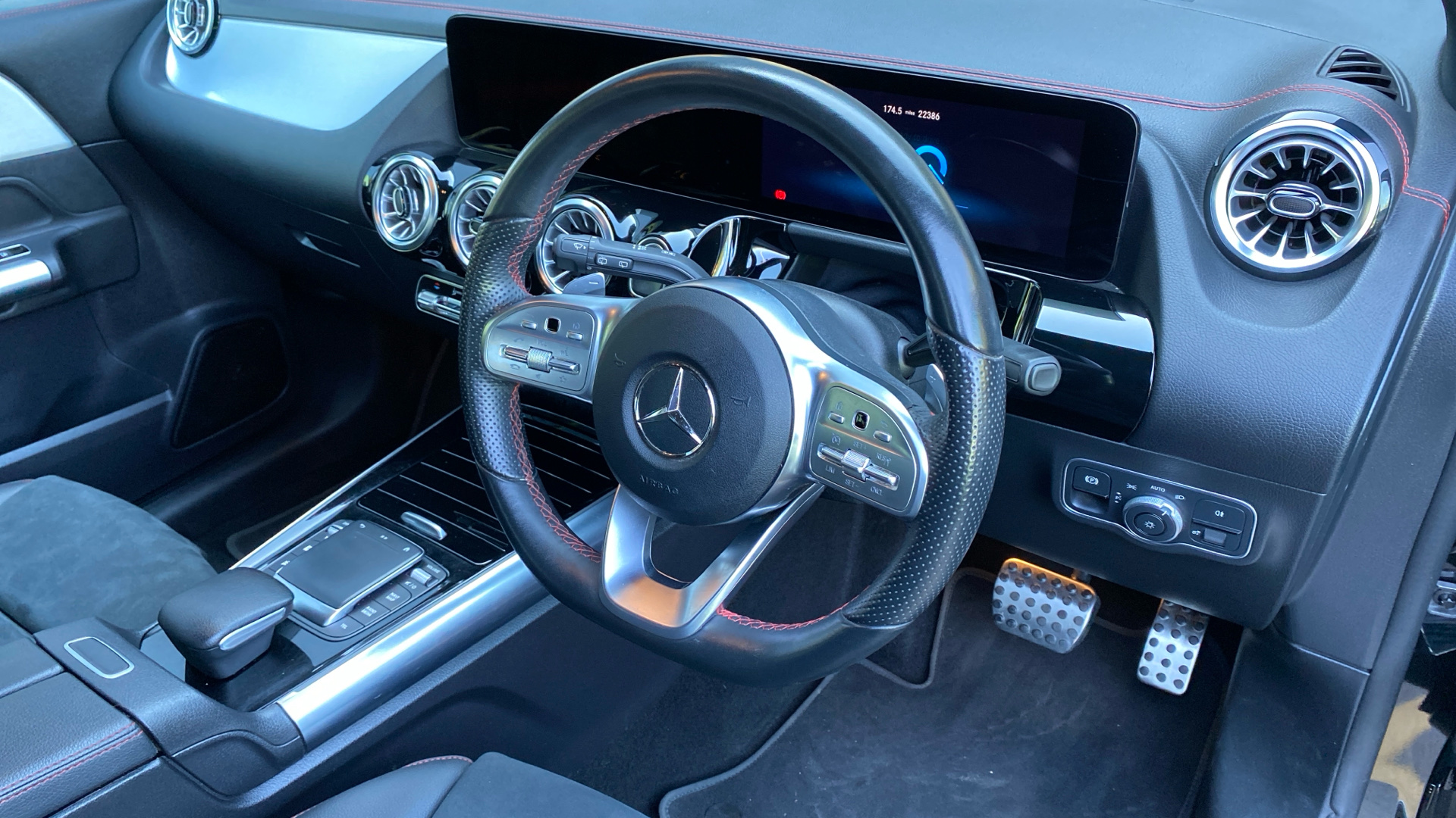 Mercedes Benz EQA