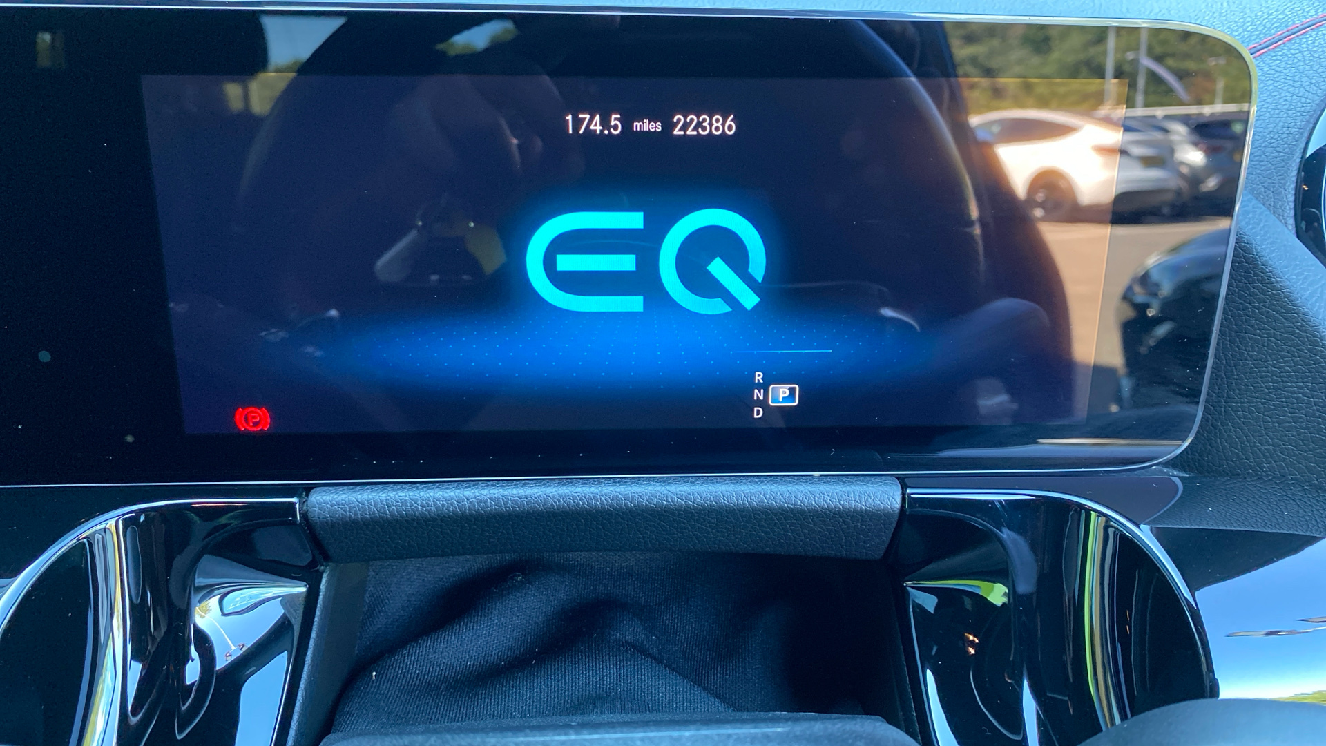 Mercedes Benz EQA
