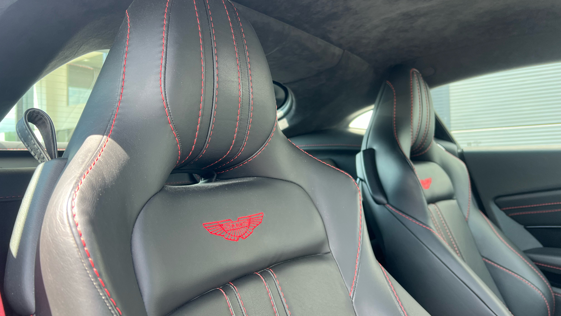 Aston Martin Vantage