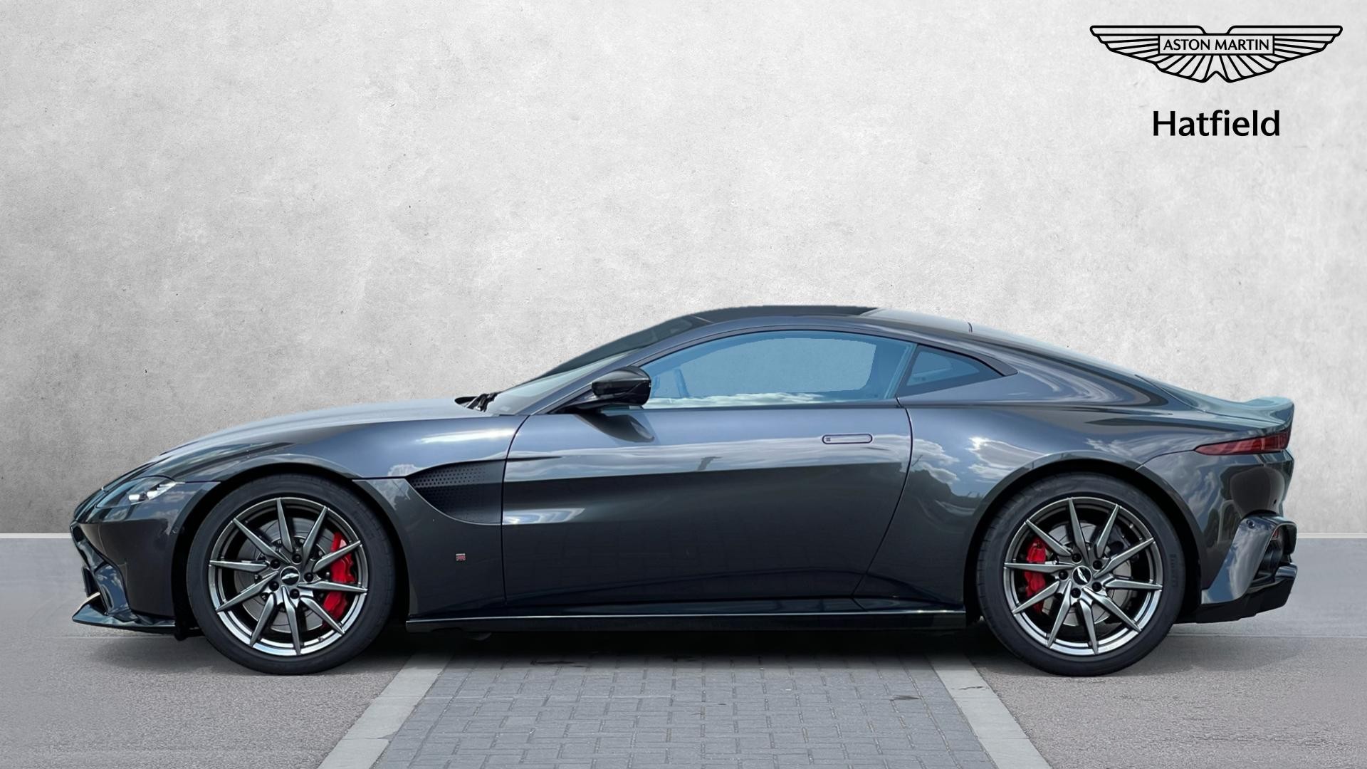 Aston Martin Vantage
