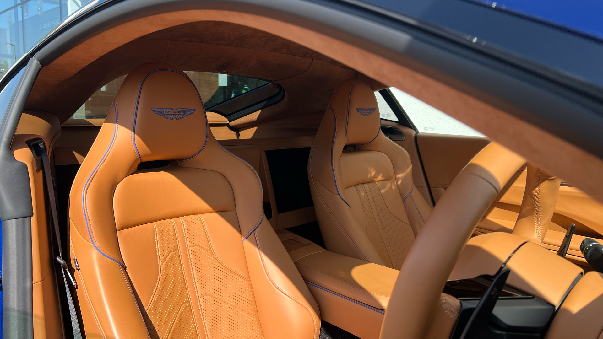 Aston Martin Vantage