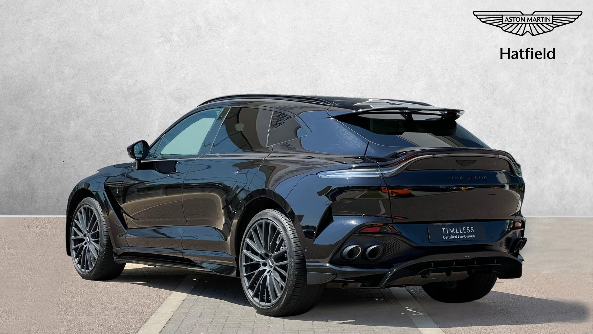 Aston Martin DBX
