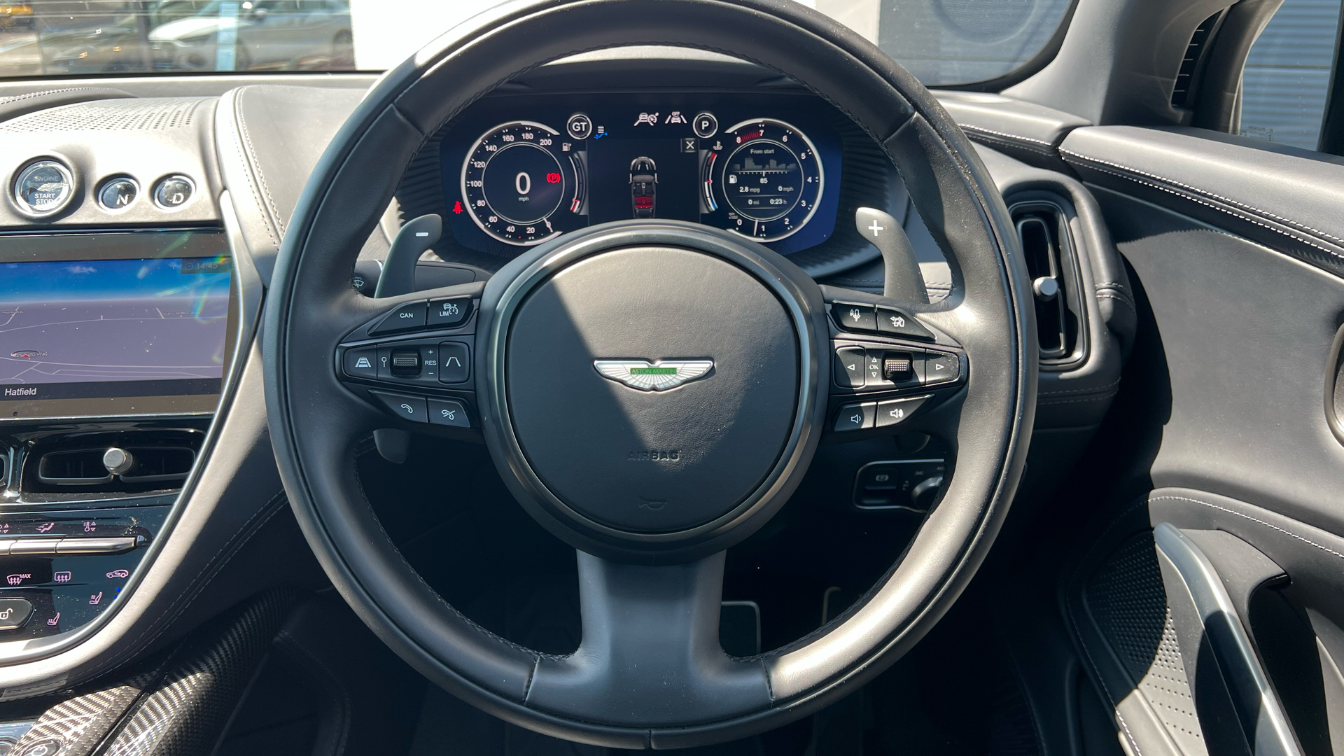 Aston Martin DBX